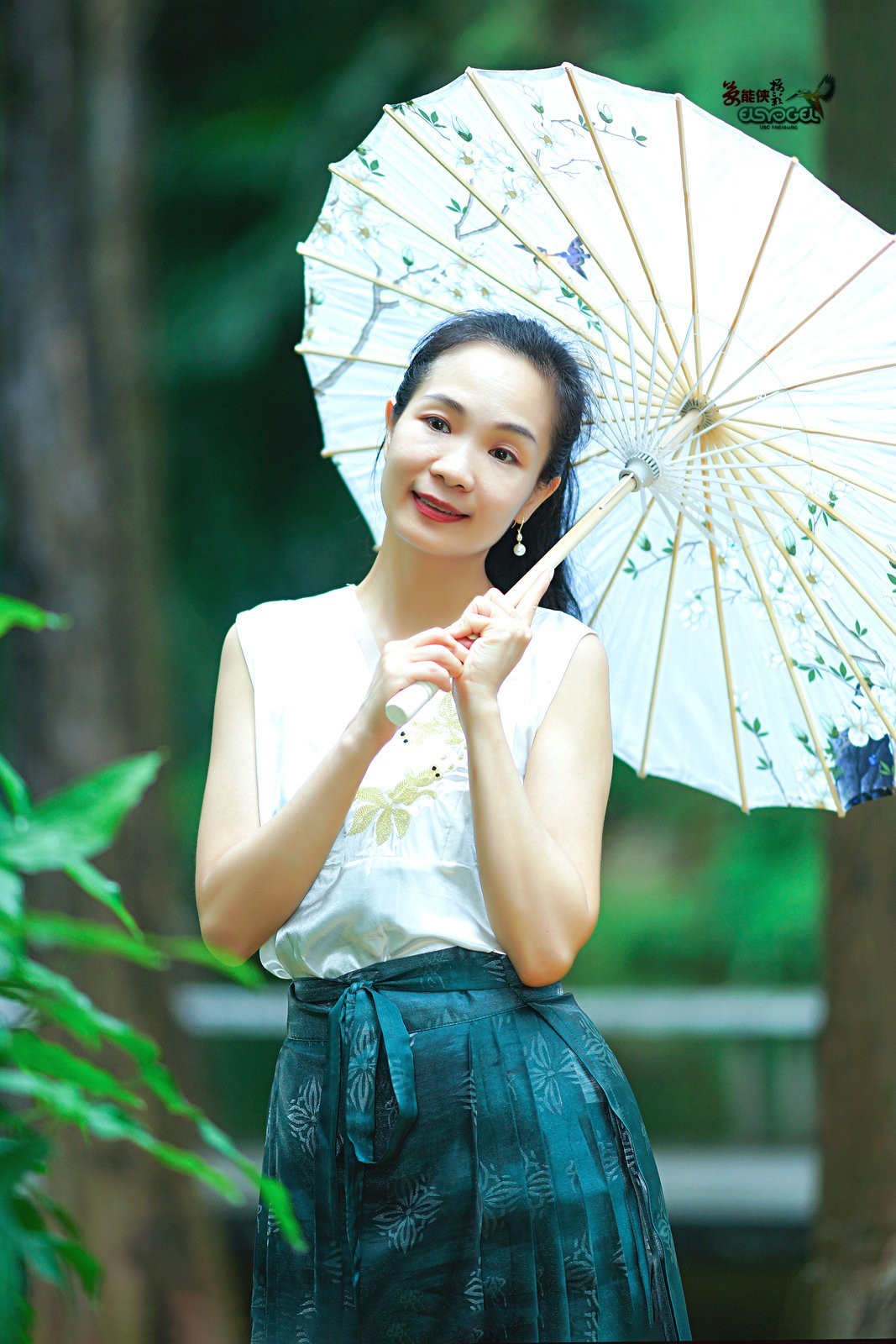 【天青色等烟雨】---小杨