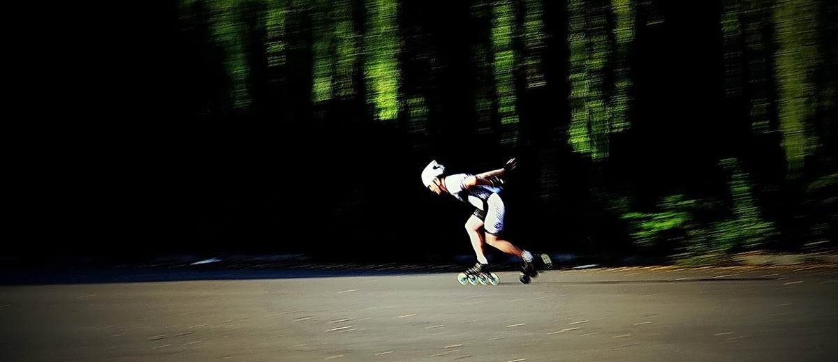 晨练--轮滑美姿