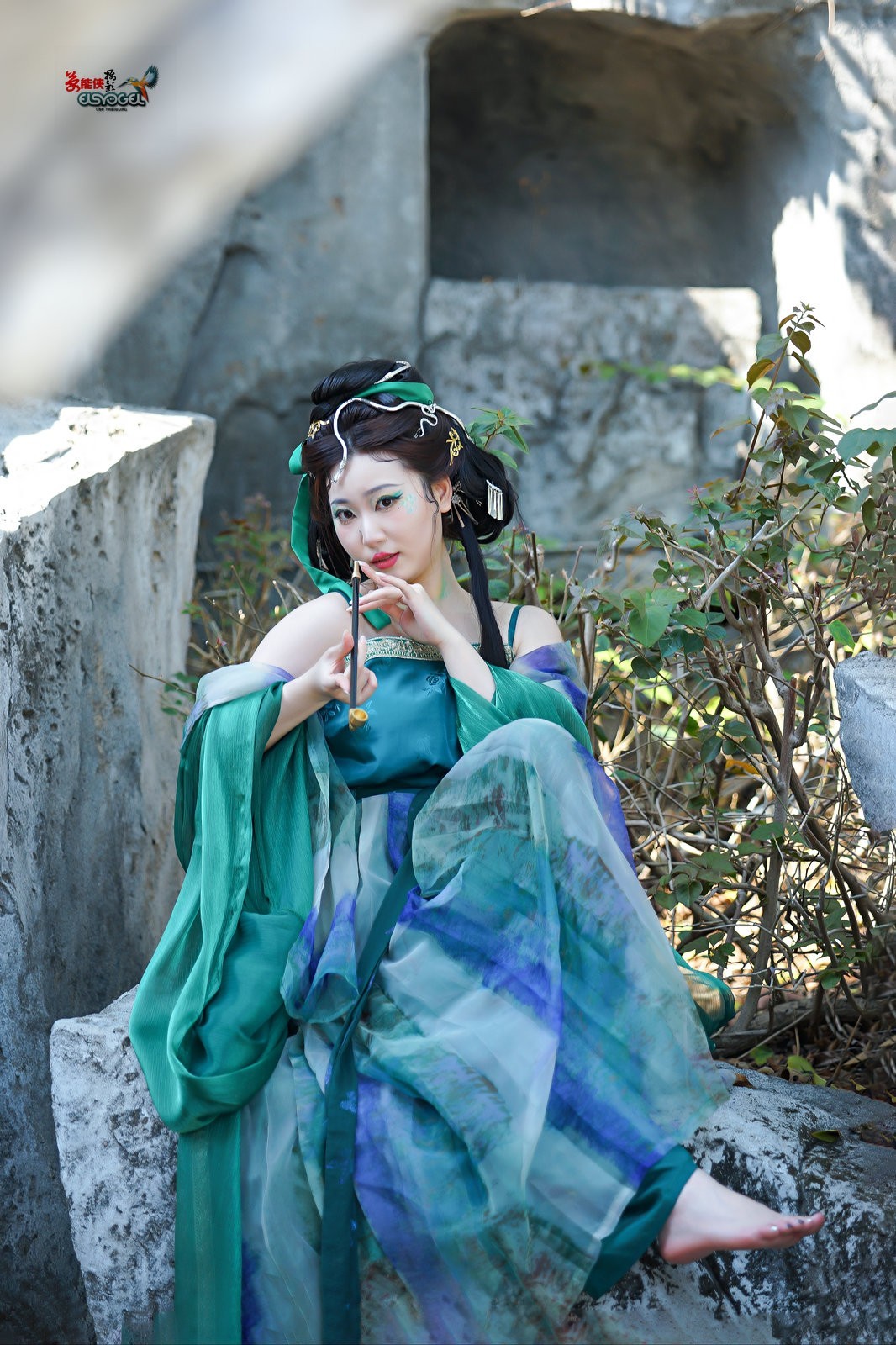 【魅惑青蛇妖】---小魚