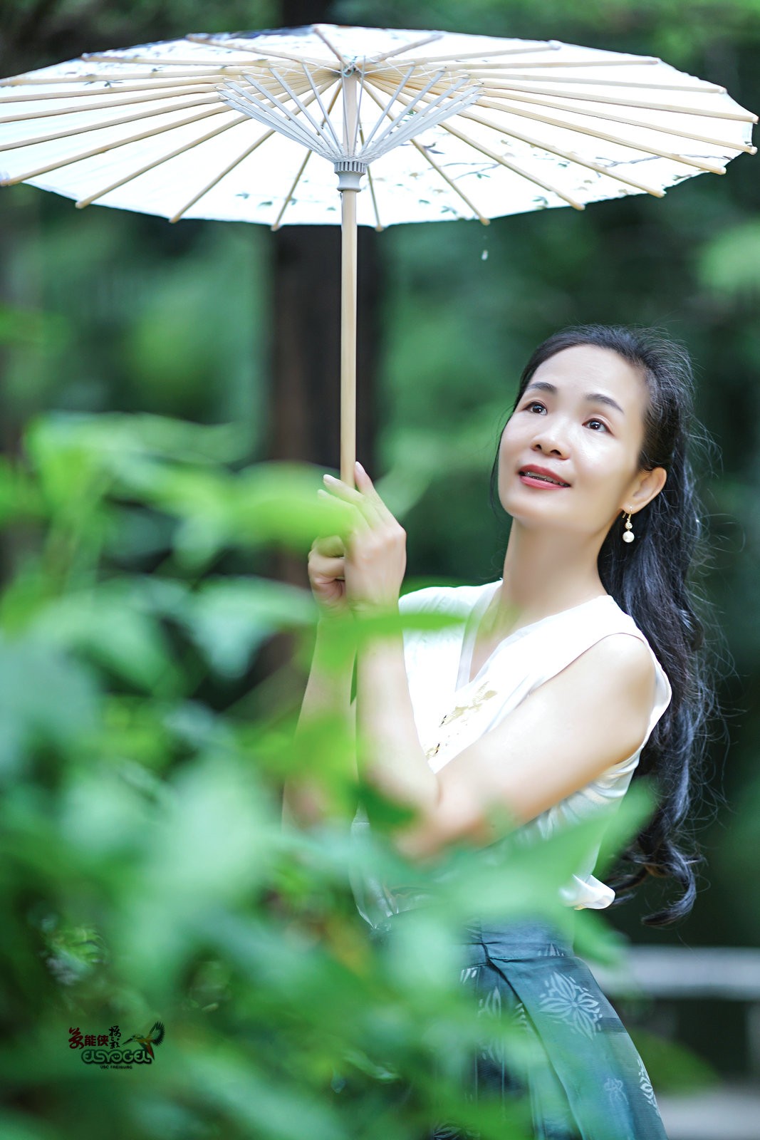 【天青色等烟雨】---小杨