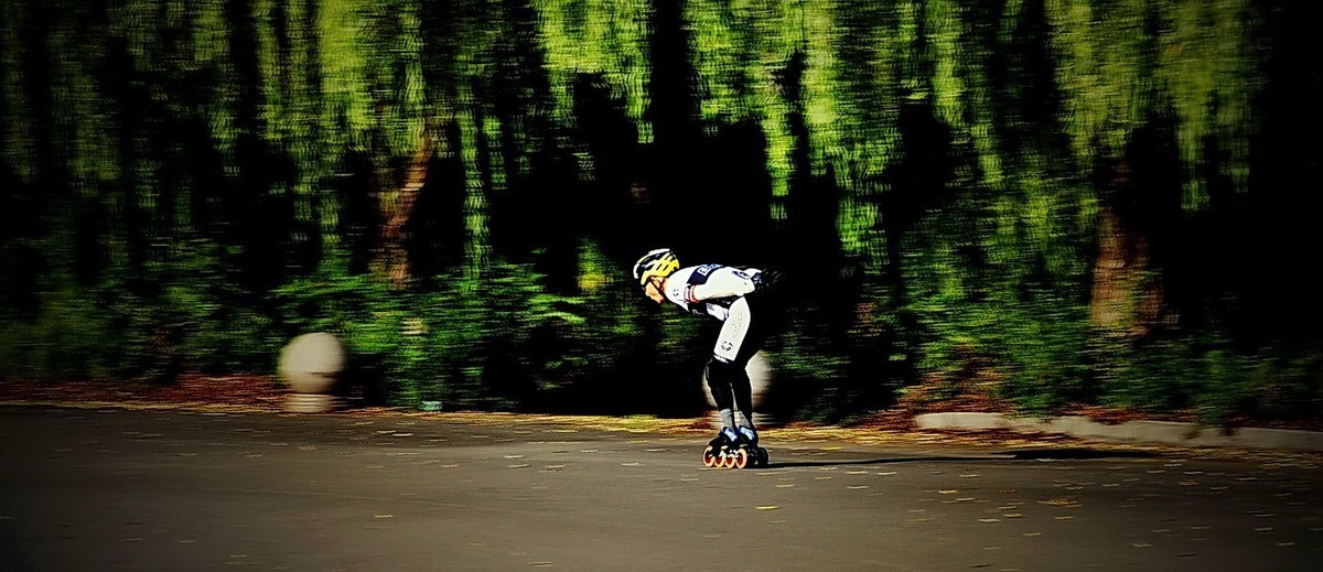 晨练--轮滑美姿