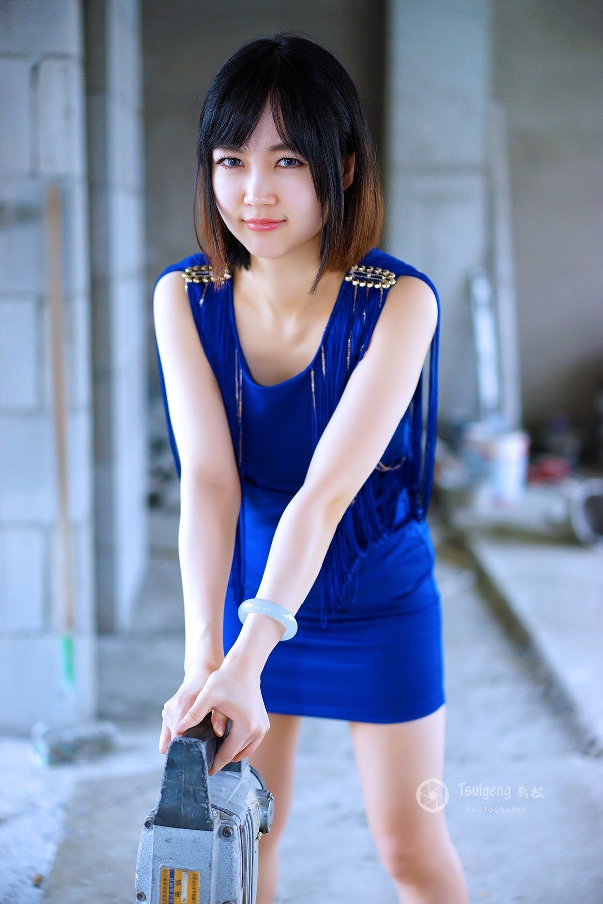 装修现场之信子