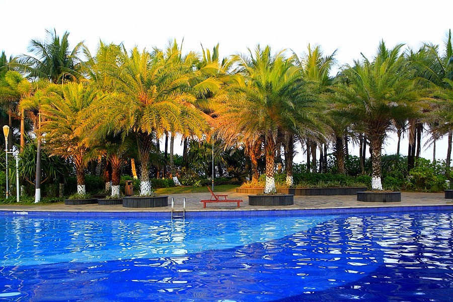 《不老松：忆海南游记》（10）临髙县长島兰湾：现已不复存在的非常漂亮的游泳池！