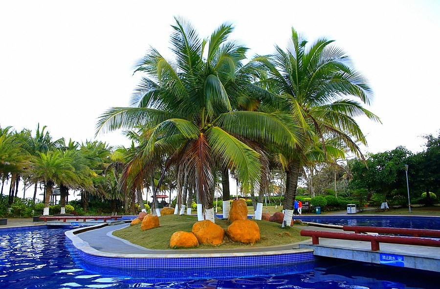 《不老松：忆海南游记》（10）临髙县长島兰湾：现已不复存在的非常漂亮的游泳池！