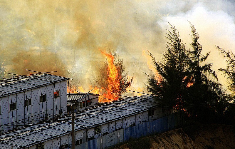 《不老松：忆海南游记》（12）真着火了！來了两部救火车才把火撲灭！
