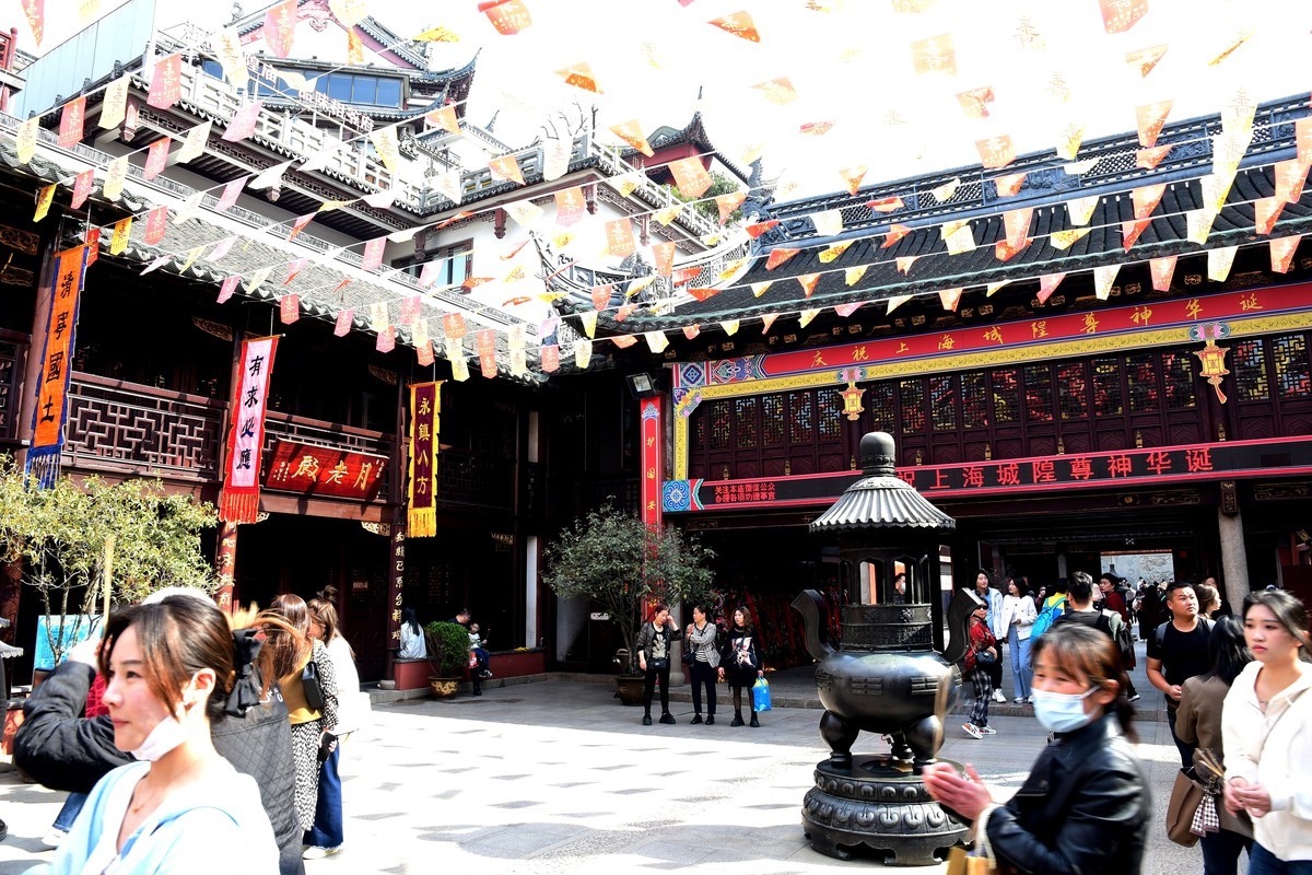 云南 上海游之五十(完结篇) — 上海老城隍庙街游拍