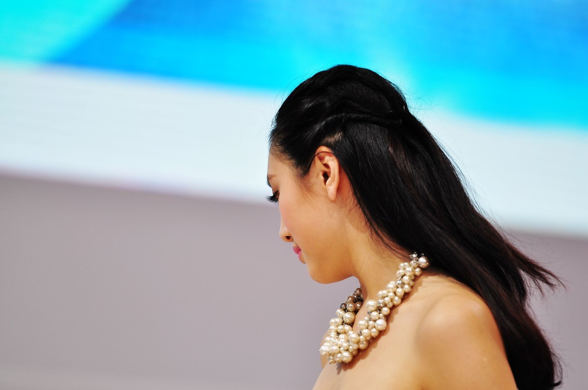 一组十年前D90 70-200 2.8 原片直出上海车展模特八