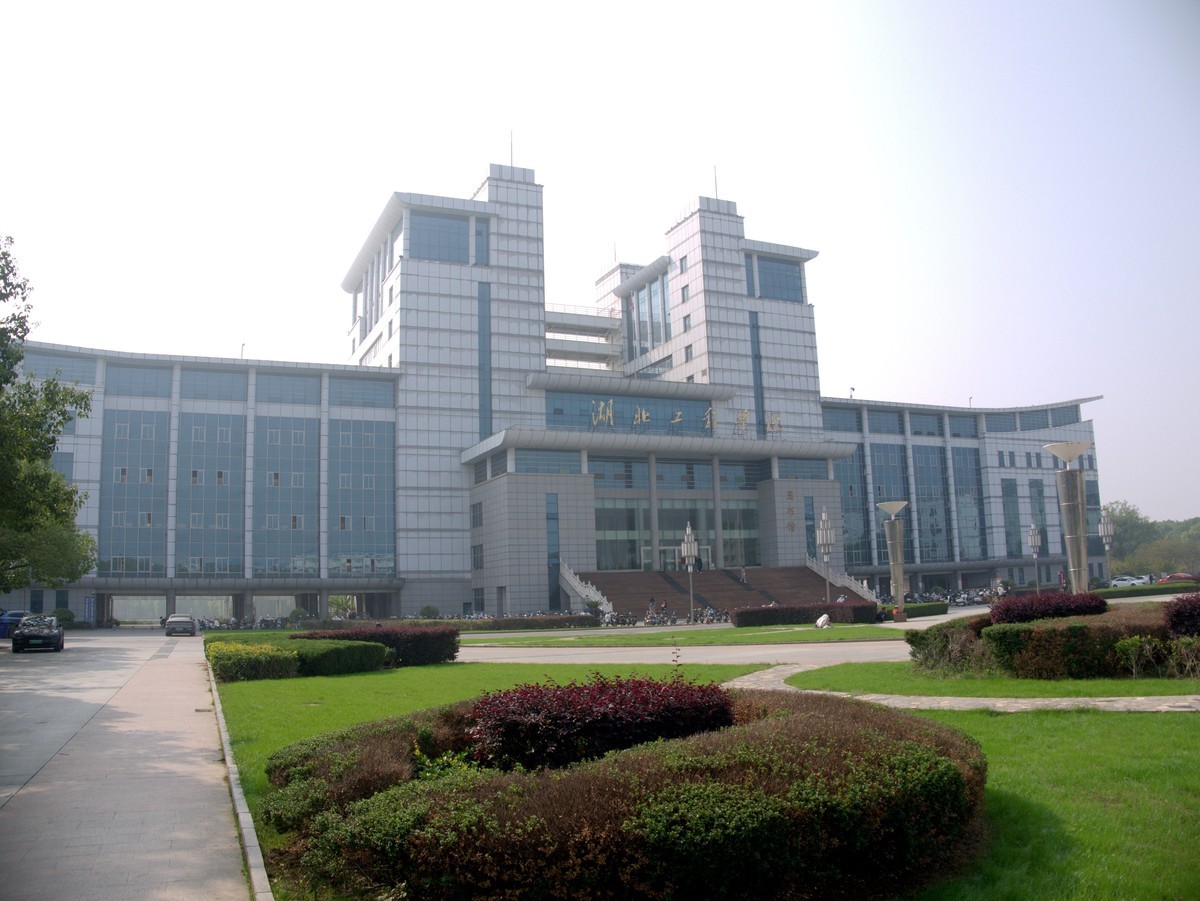 校园随拍===老机器拿出来晒晒太阳！