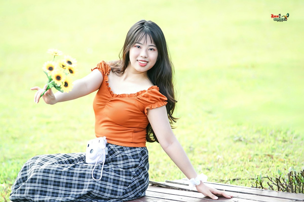 【阳光可爱少女】--- 麦停