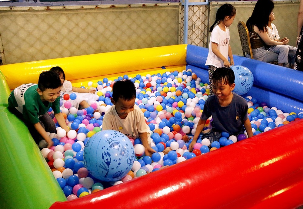 《不老松：纪实摄影》二游东戴河：我们入住：80后渔家院！