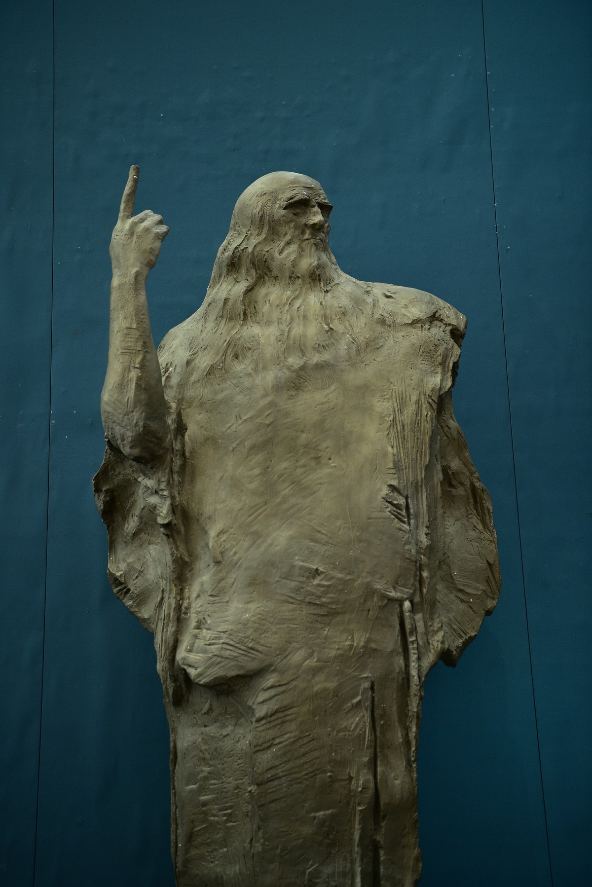 2长沙首届雕塑艺术展中外人文雕像实拍1