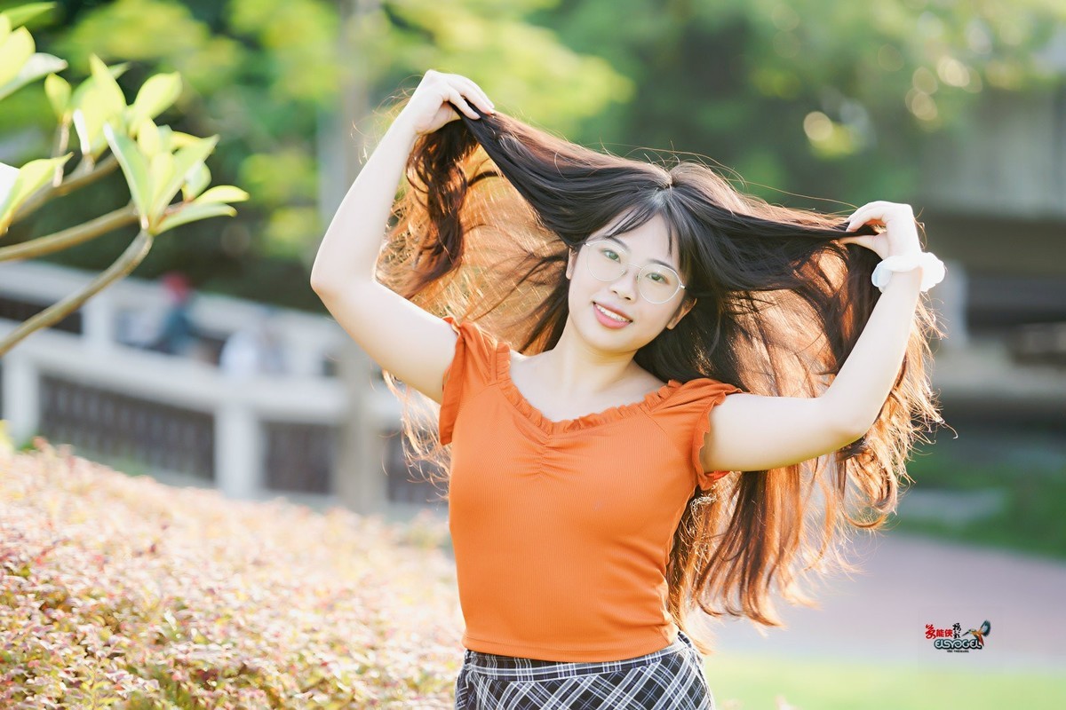【阳光可爱少女】--- 麦停
