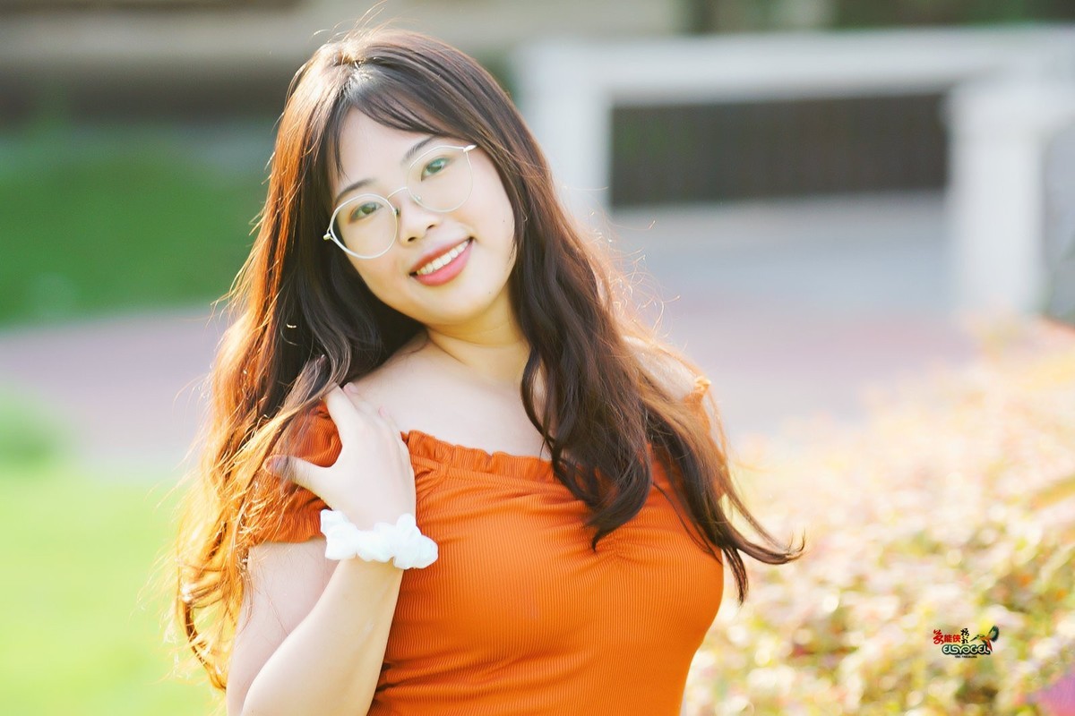 【阳光可爱少女】--- 麦停