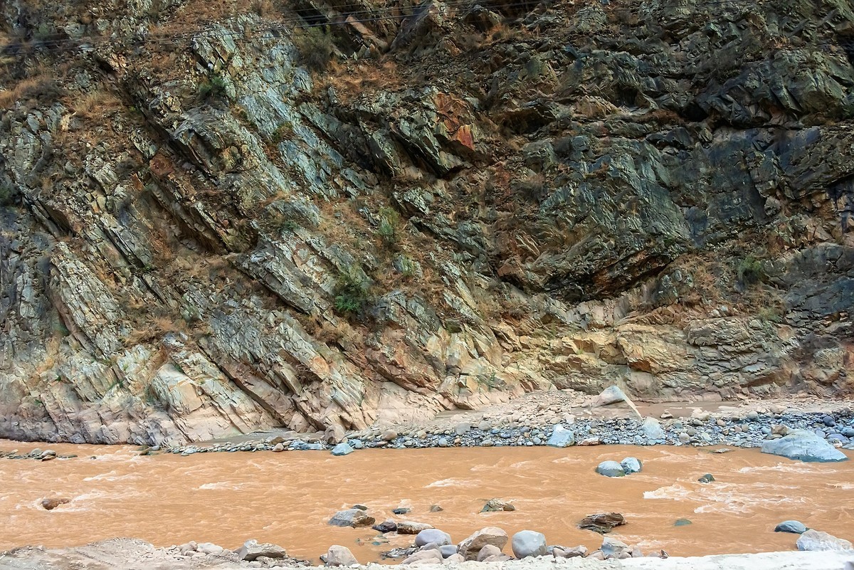 2019.06.进藏回顾 之 离开姊妹湖，跨过金沙江，走进新西藏