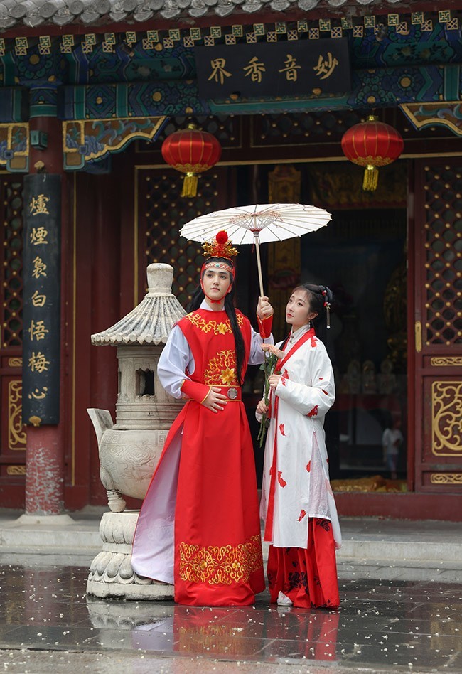 走进大观园致敬精典