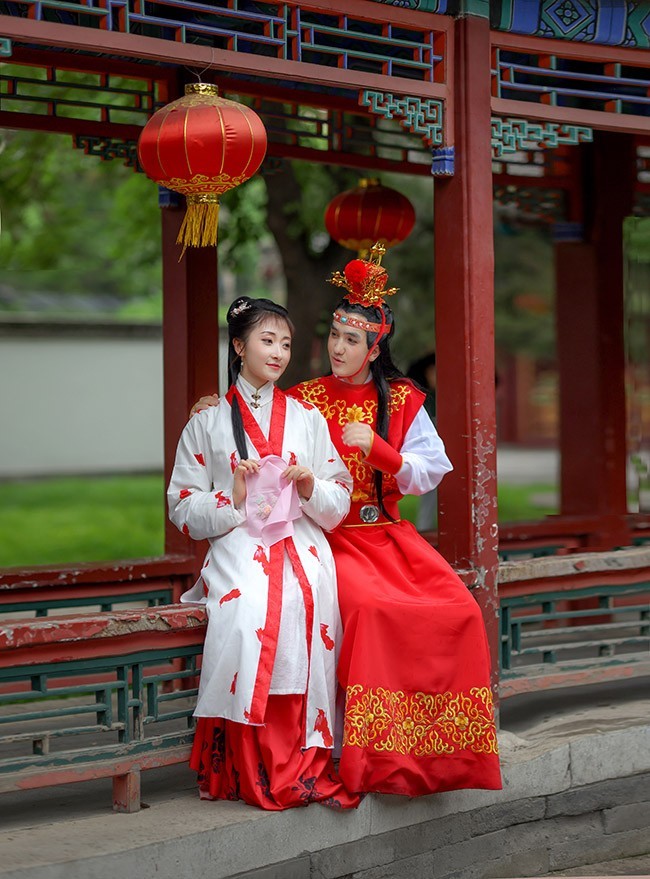 走进大观园致敬精典