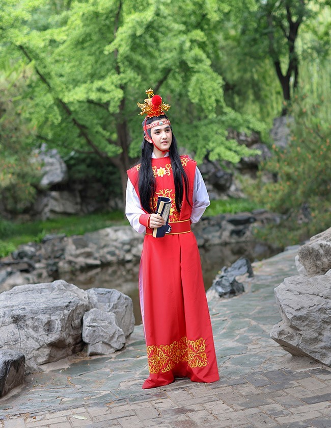 走进大观园致敬精典