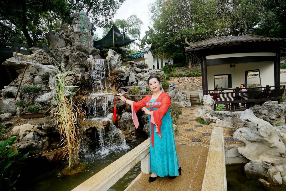 环境人像---古琴台的古装美女！