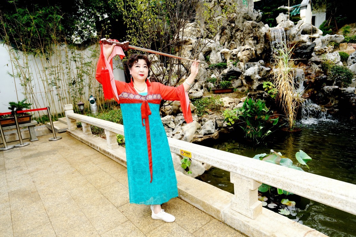 环境人像---古琴台的古装美女！