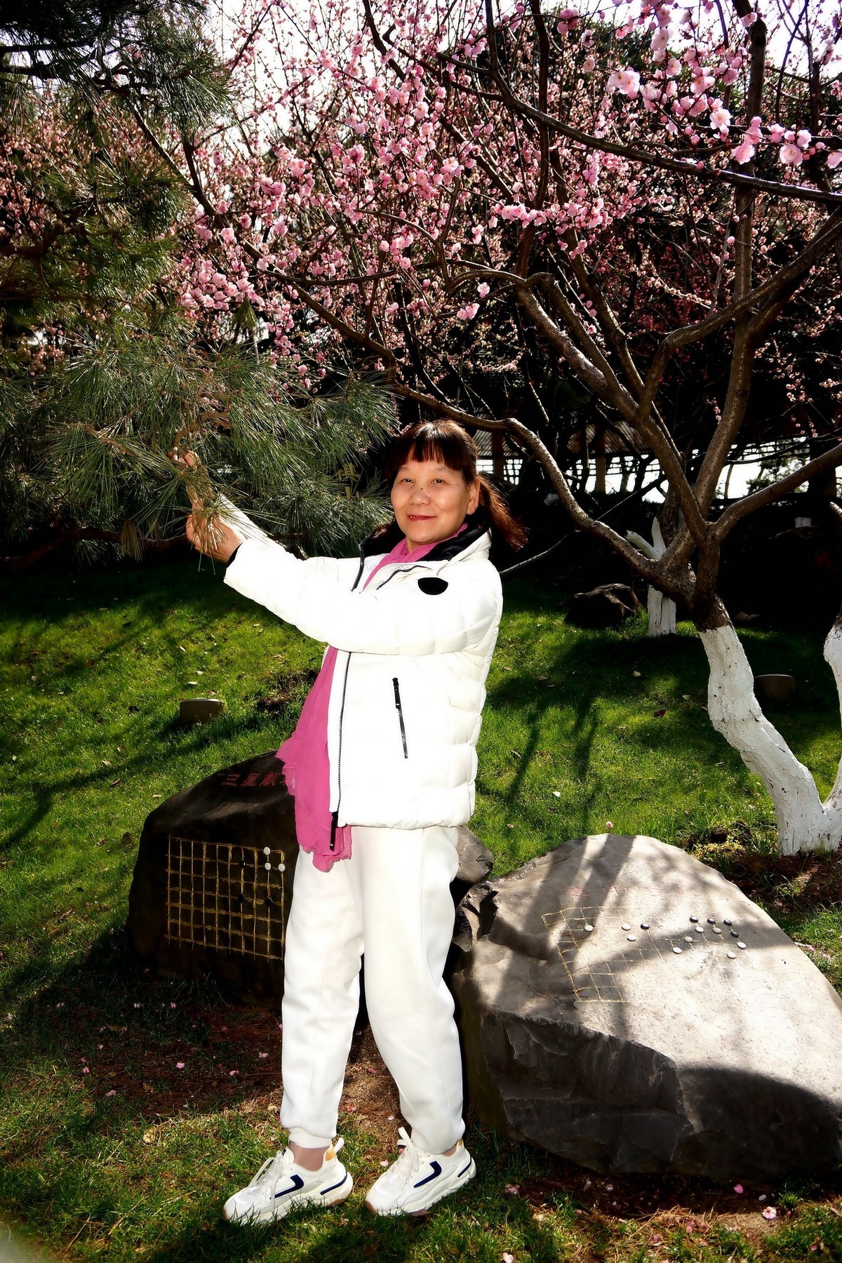 环境人像---东湖春游中的美女！