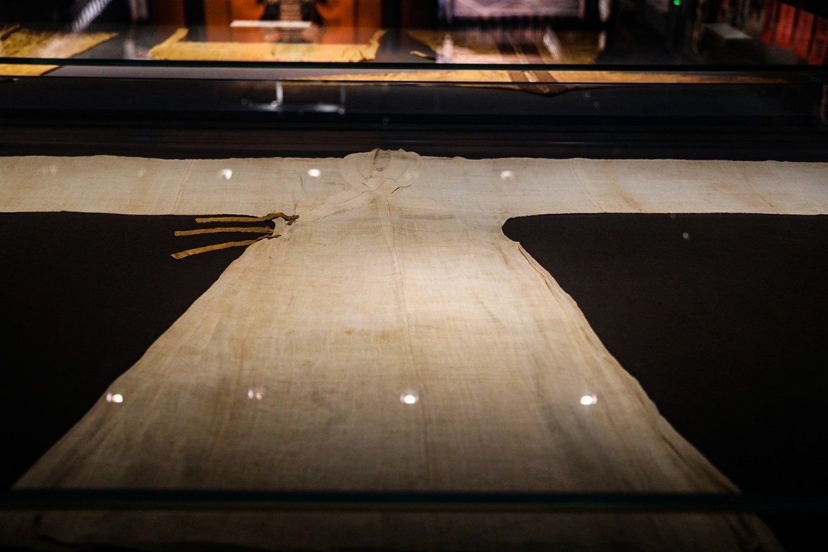 湖南省搏物馆马王堆丝织汉服1