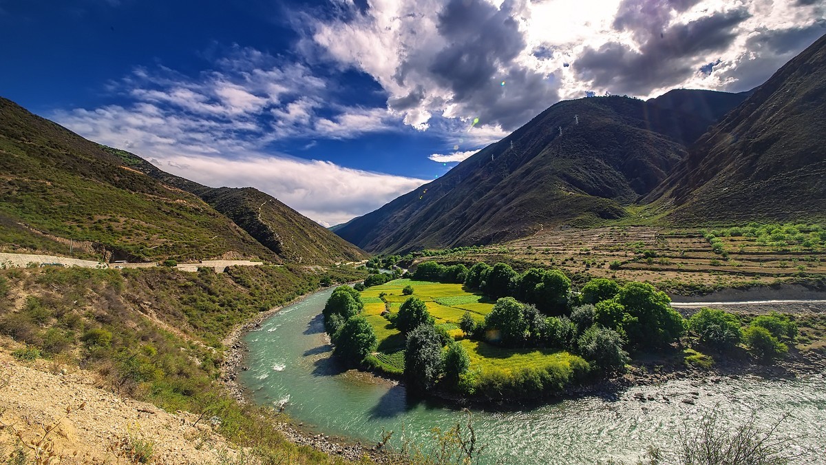 2019.06.进藏回顾 之 离开姊妹湖，跨过金沙江，走进新西藏
