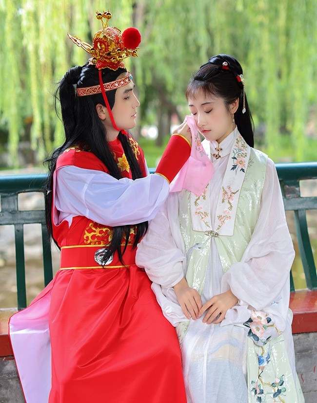 走进大观园致敬精典