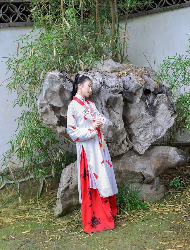 走进大观园致敬精典