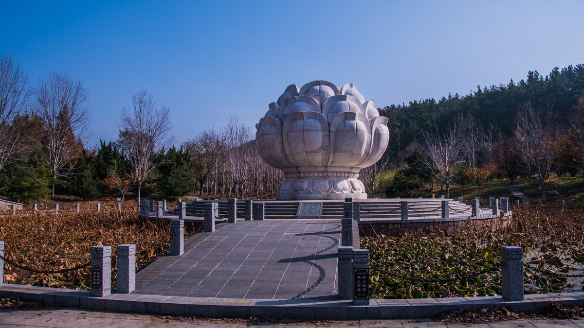 大 连 横 山 寺 公 园 景 区 （ 五 ）