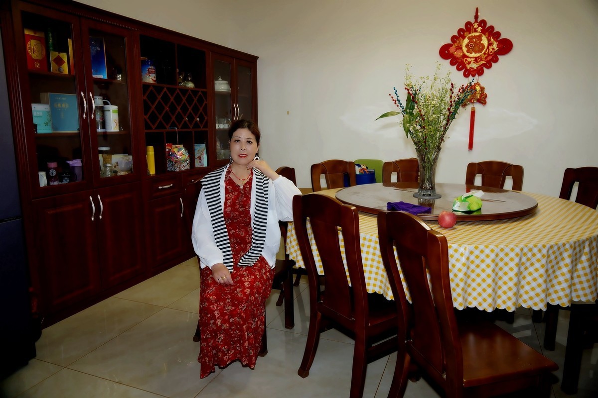 室内环境人像---聚会中的美女！