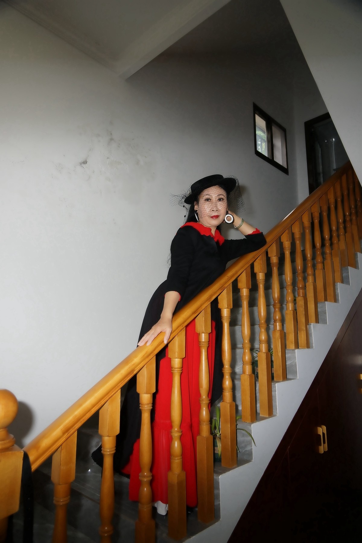 室内环境人像---聚会中的美女！