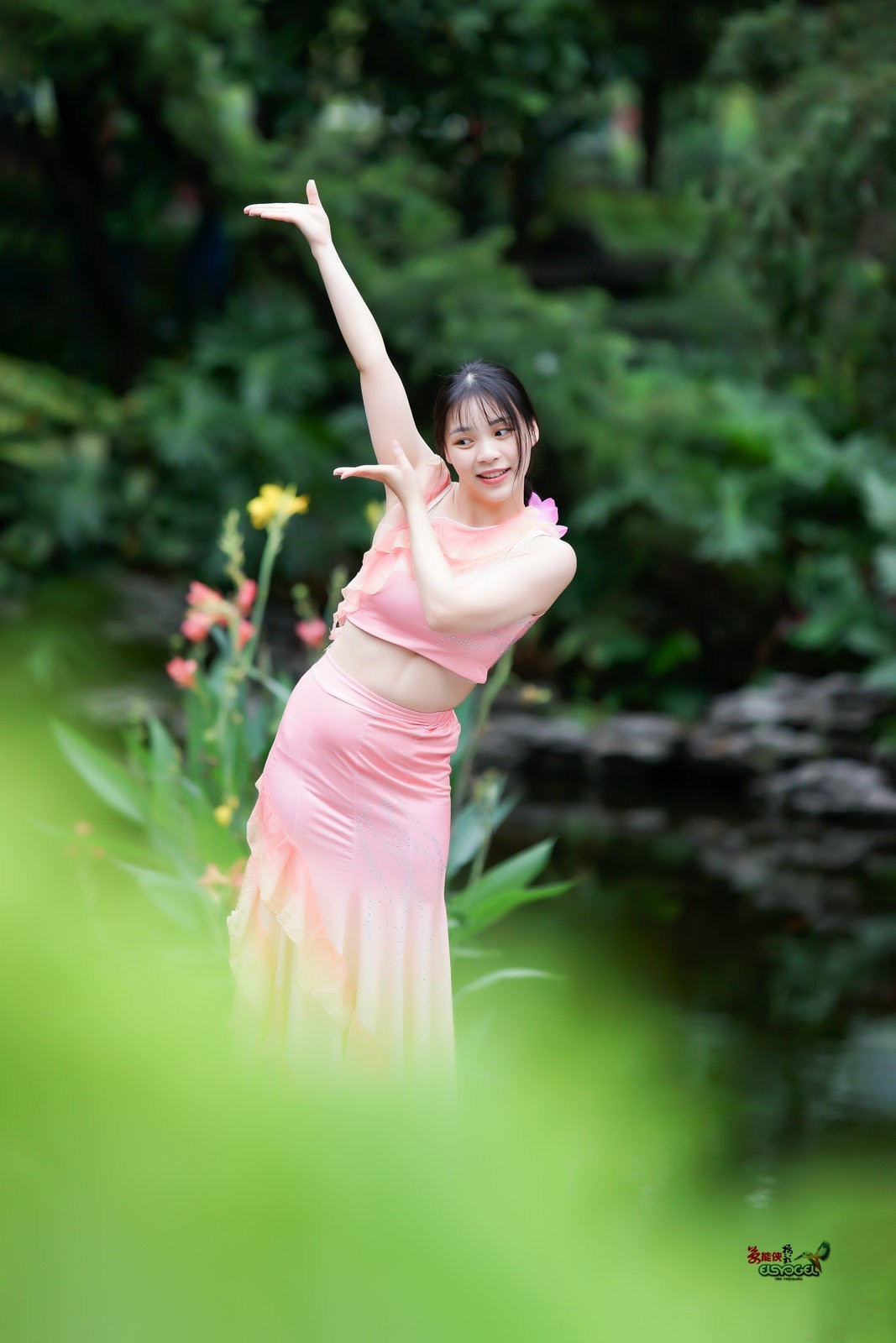 【夏日傣族舞女】---佳佳