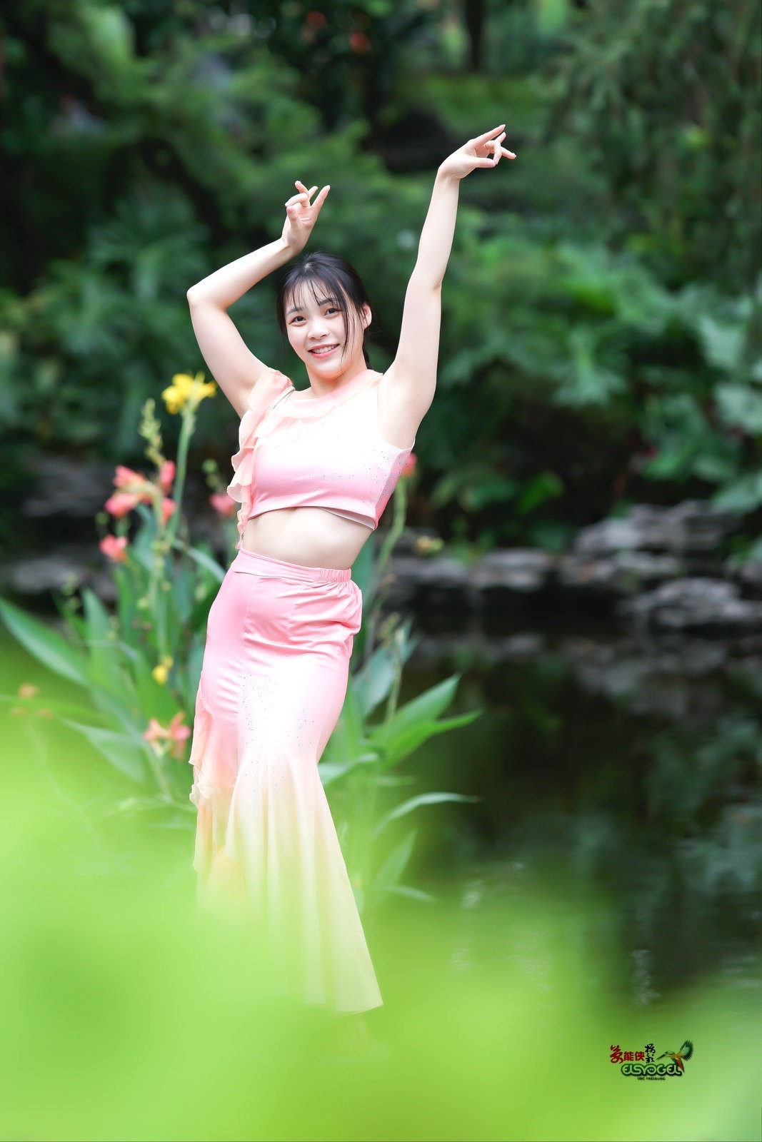 【夏日傣族舞女】---佳佳