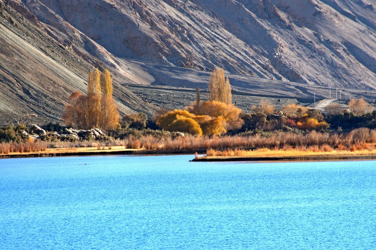 塔什库尔干河边