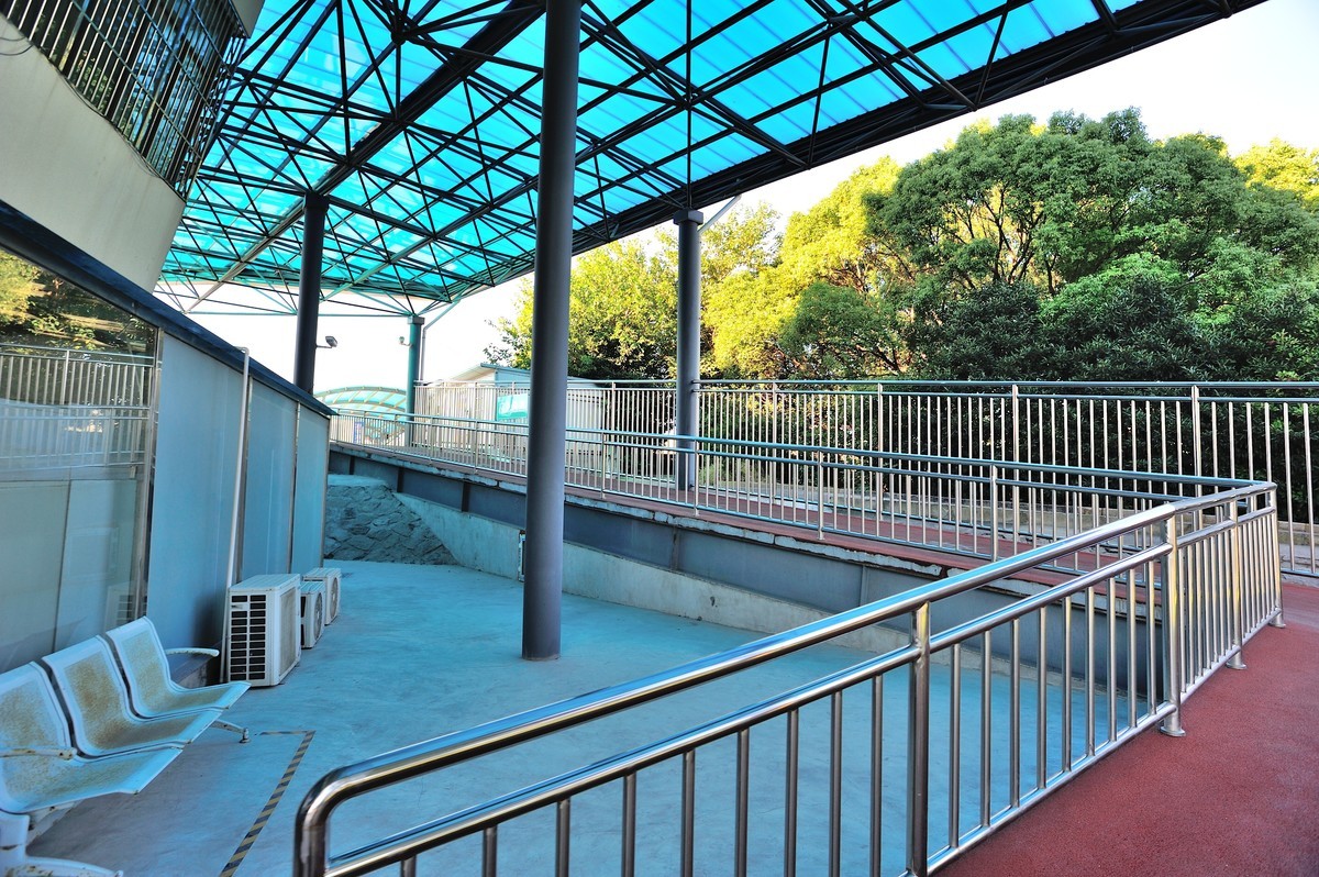 长兴--水路-->吴淞（宝山）--公路-->长兴