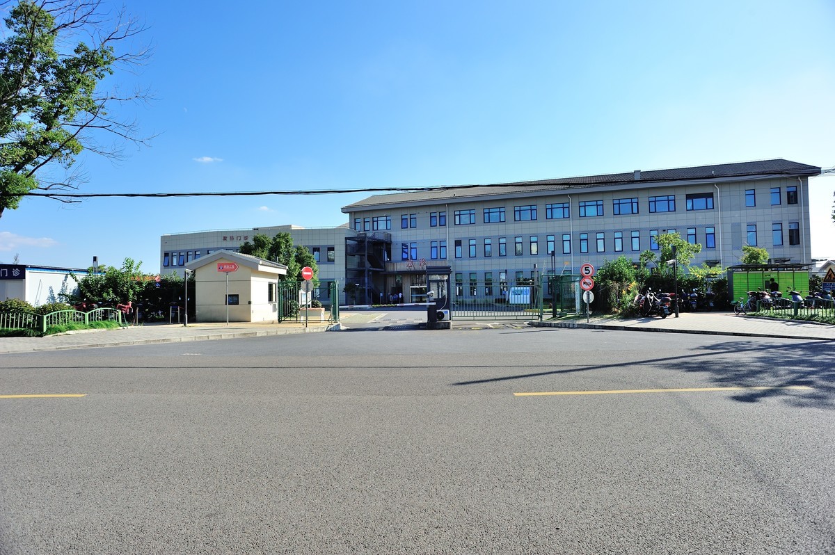 长兴--水路-->吴淞（宝山）--公路-->长兴