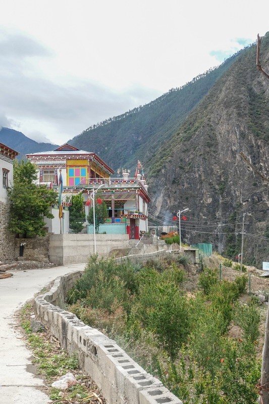 西行散记——走近阿丙村