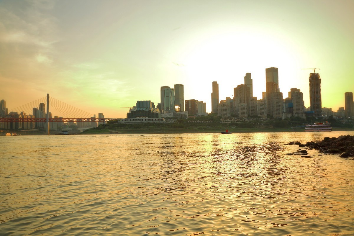 傍晚时分（朝天门两江汇）