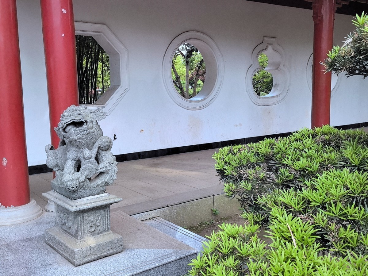 回廊春光3*磨山盆景园——武汉随笔