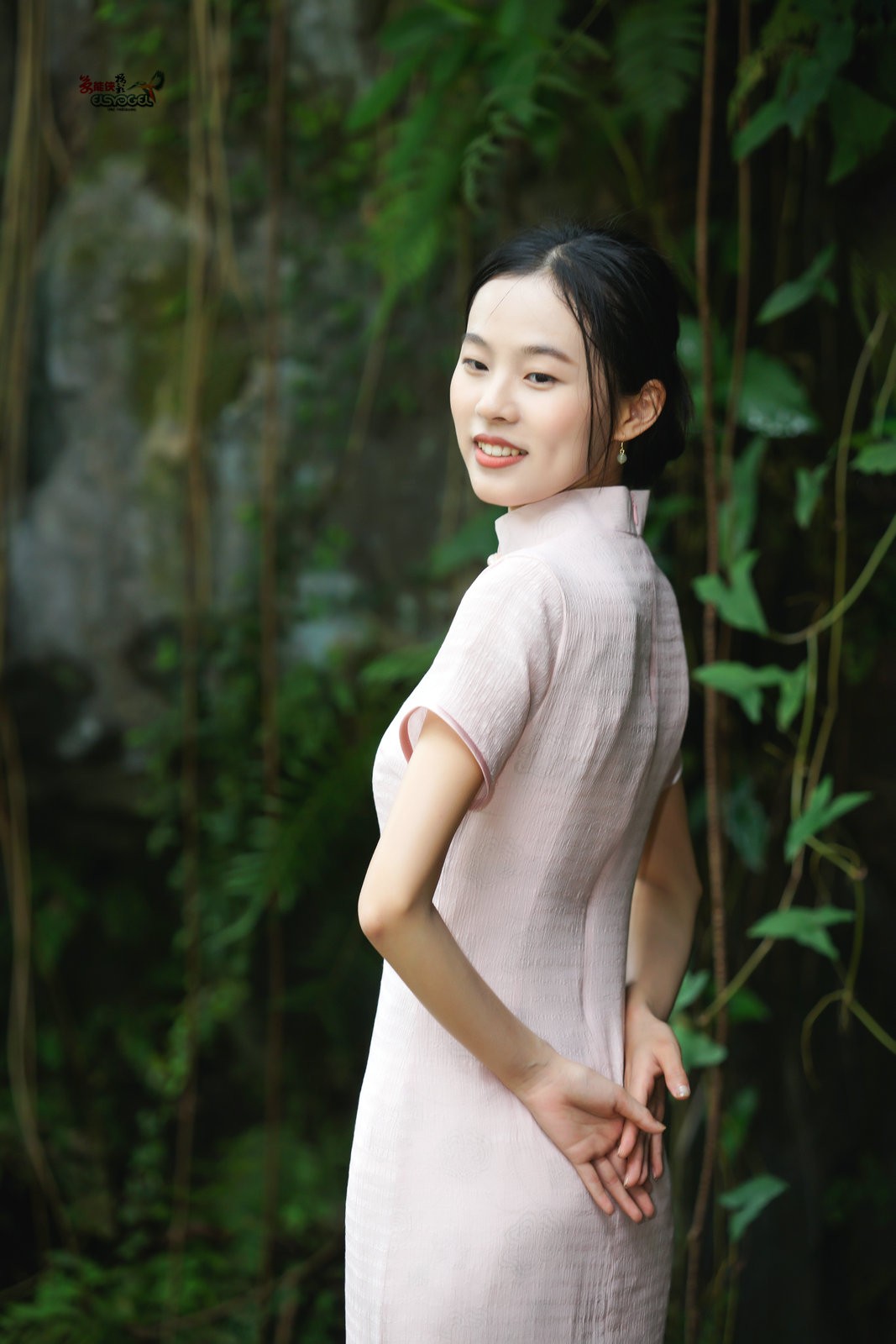 【兰缘少女】---莹莹