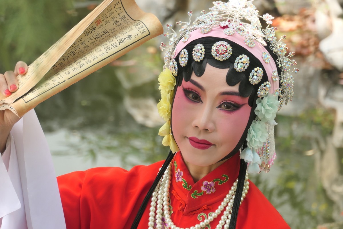 【国色芳华 春漾漕溪】——摄于上海漕溪公园