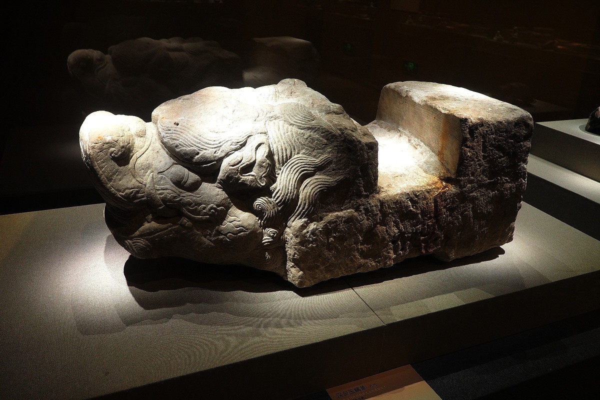 《长城两边是故乡—冀蒙古代文物精品展》上