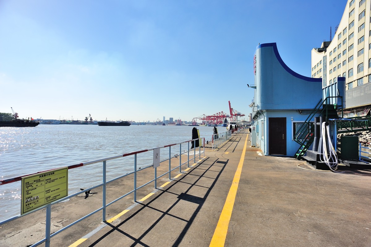 长兴--水路-->吴淞（宝山）--公路-->长兴