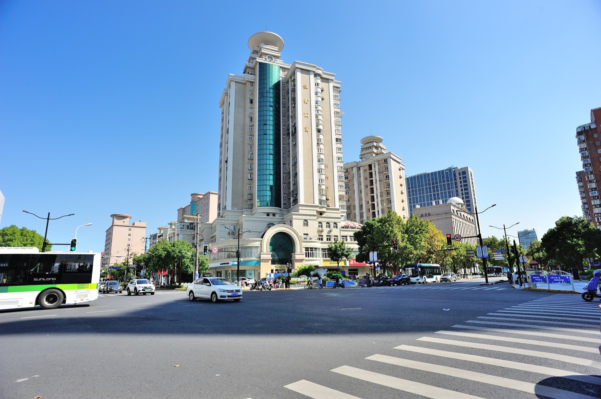 长兴--水路-->吴淞（宝山）--公路-->长兴