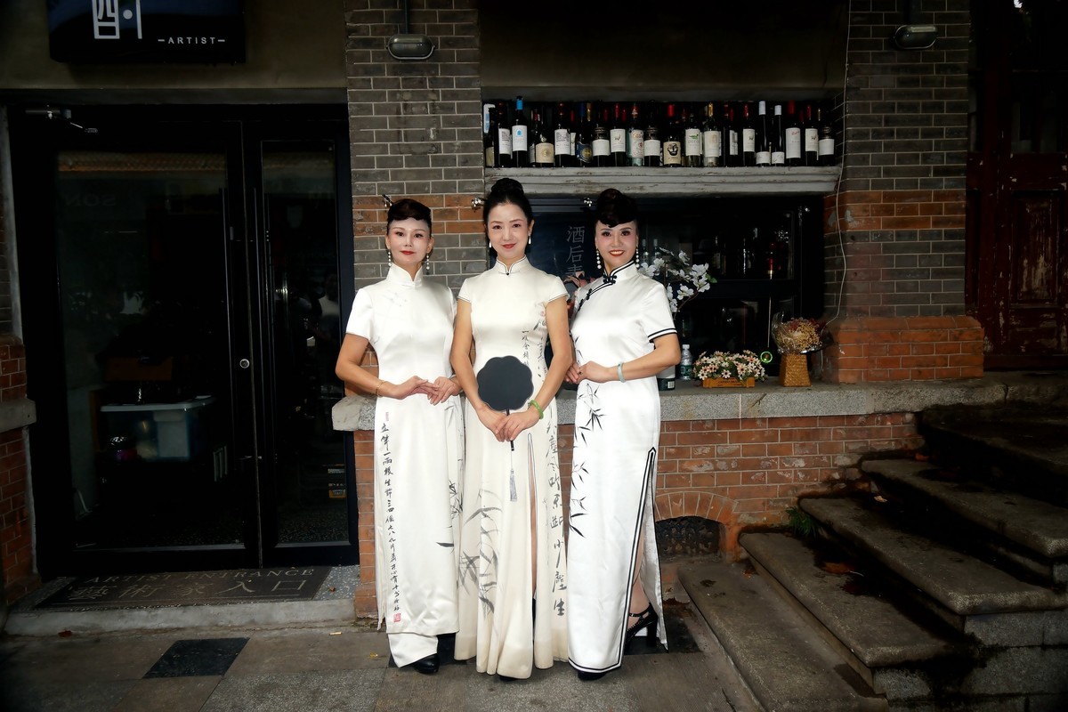 汉口里弄的美女！