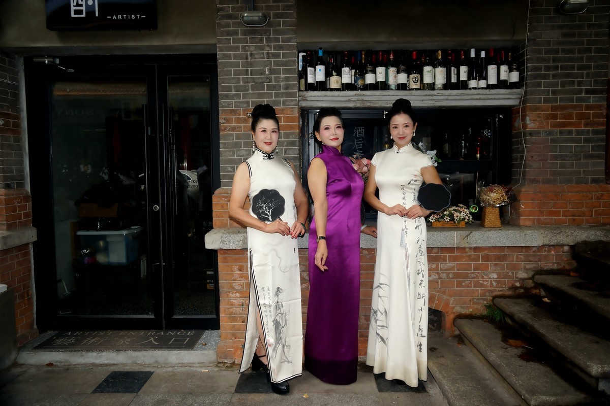 汉口里弄的美女！