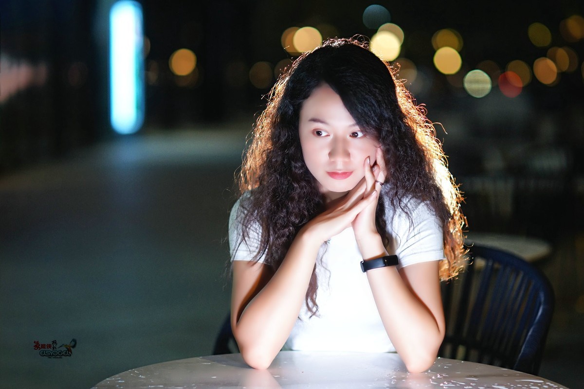 【寂寞女子】---小青