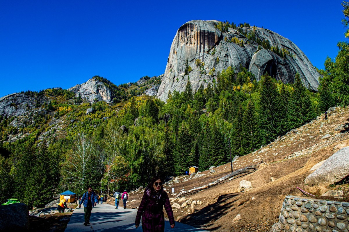 新疆旅游沿途风光风景记实抓拍   ＜ 可可托海大峡谷＞   续