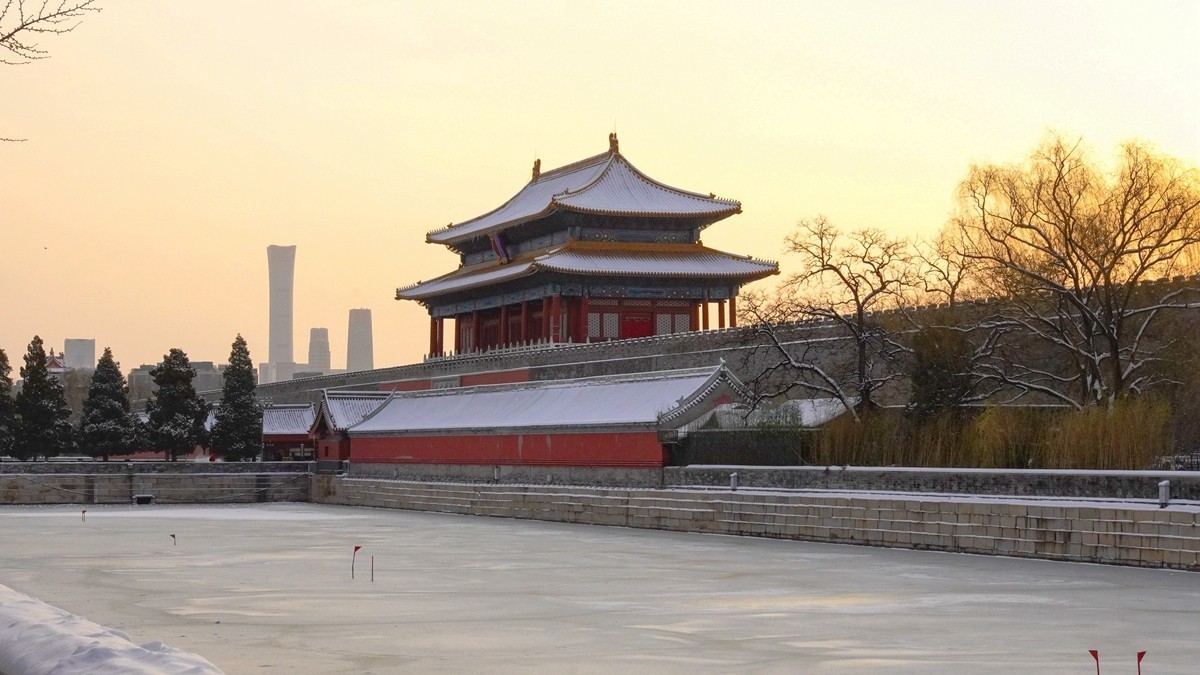 神武门和角楼雪景