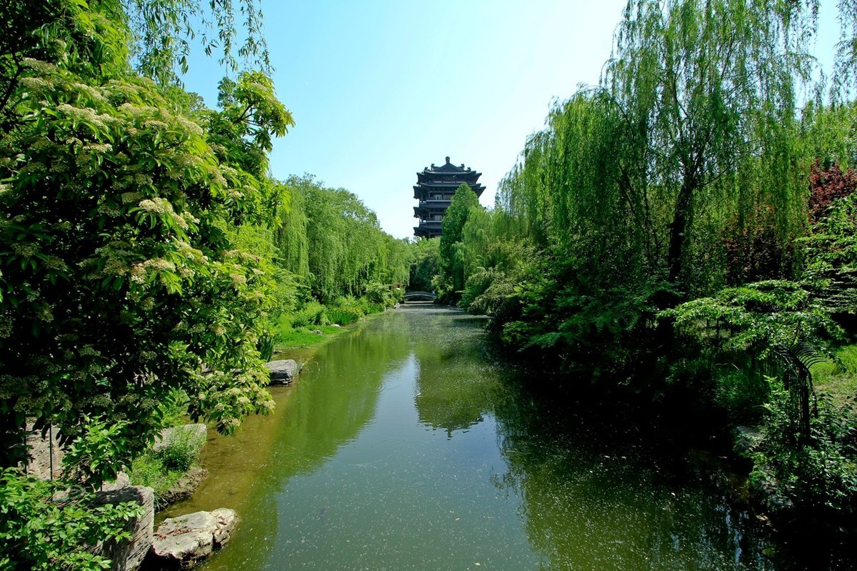 仲春——明湖风光 （二）